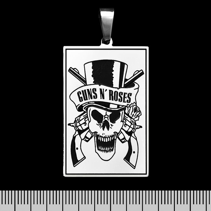 Кулон Guns N’ Roses (skull) (ptsb-040) прямоугольный Кулон Guns N’ Roses (skull) (ptsb-040) прямоугольный