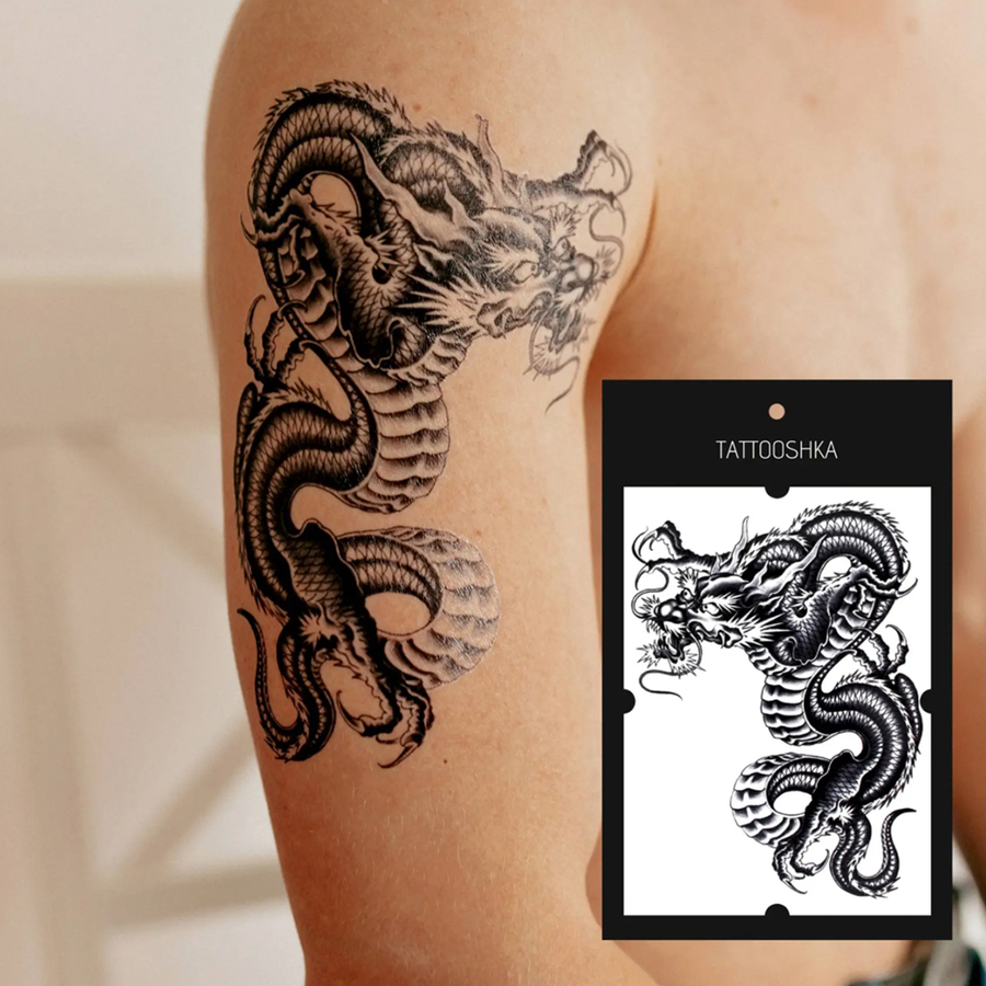 Изумрудный китайский дракон и иероглиф татуировка