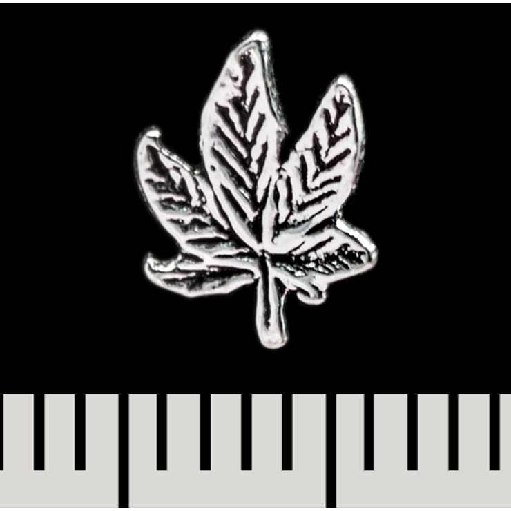 Серьга-гвоздик Hemp Leaf (серебро, 925 проба) (sn-049)