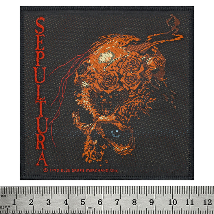 Нашивка тканая SEPULTURA - BENEATH THE REMAINS (ofp-149) Нашивка тканая SEPULTURA - BENEATH THE REMAINS (ofp-149)