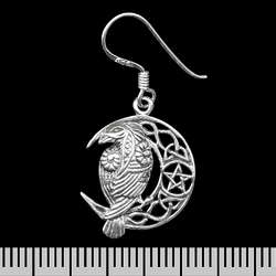 Серьга-крючок Ворон на полумесяце (серебро, 925 проба) (ehs-046)