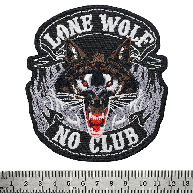 Нашивка "Lone Wolf, No Club"