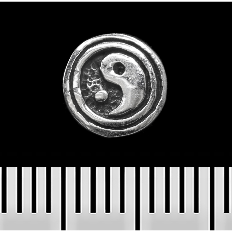 Сережка-гвоздик Їнь і Ян (срібло, 925 проба) (st-007) Сережка-гвоздик Їнь і Ян (срібло, 925 проба) (st-007)