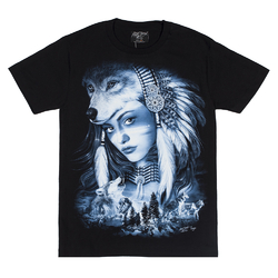 Футболка Девушка и волки (светится в темноте)