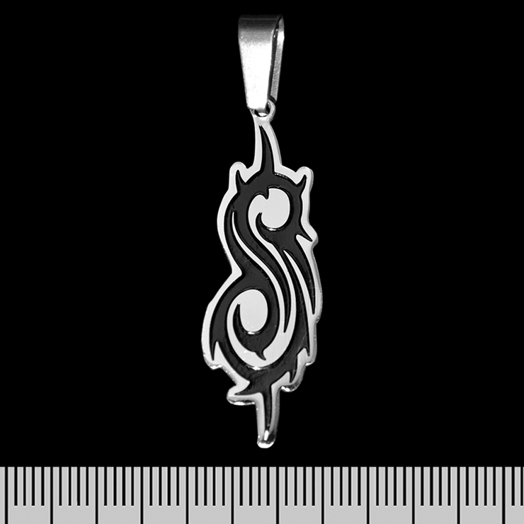 Кулон Slipknot (S logo black) (ptsb-115) фигурный Кулон Slipknot (S logo black) (ptsb-115) фигурный