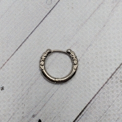 Серьга-кольцо хард обманка с узором (хир.сталь, стальной) (ea-090)