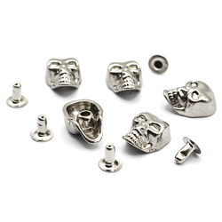 Череп на заклепке 15х10 мм (5 штук)