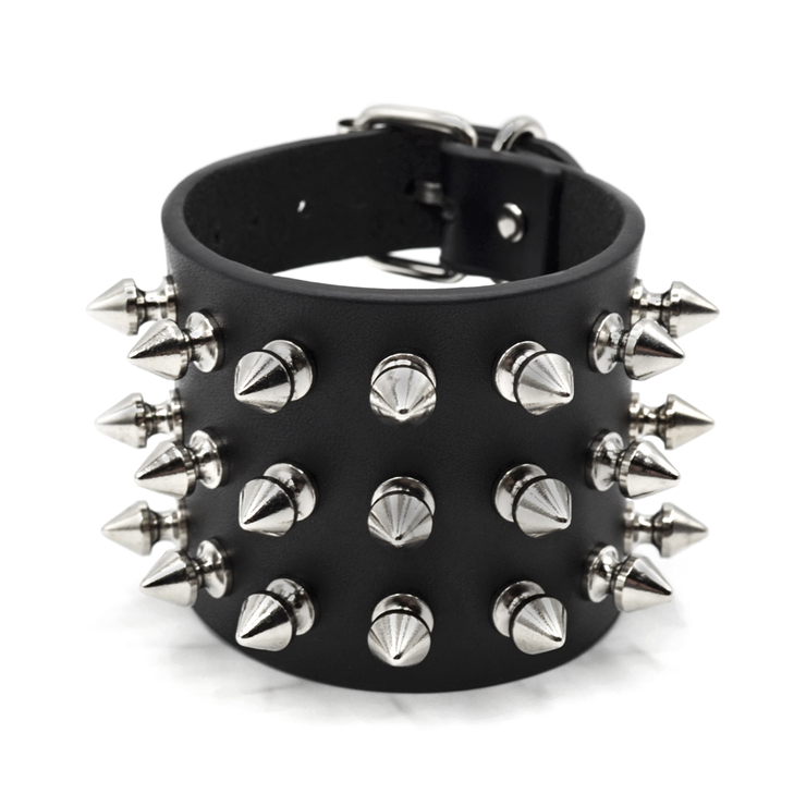 Браслет кожаный три ряда фигурных шипов (bfl-023) Браслет кожаный три ряда фигурных шипов (bfl-023)