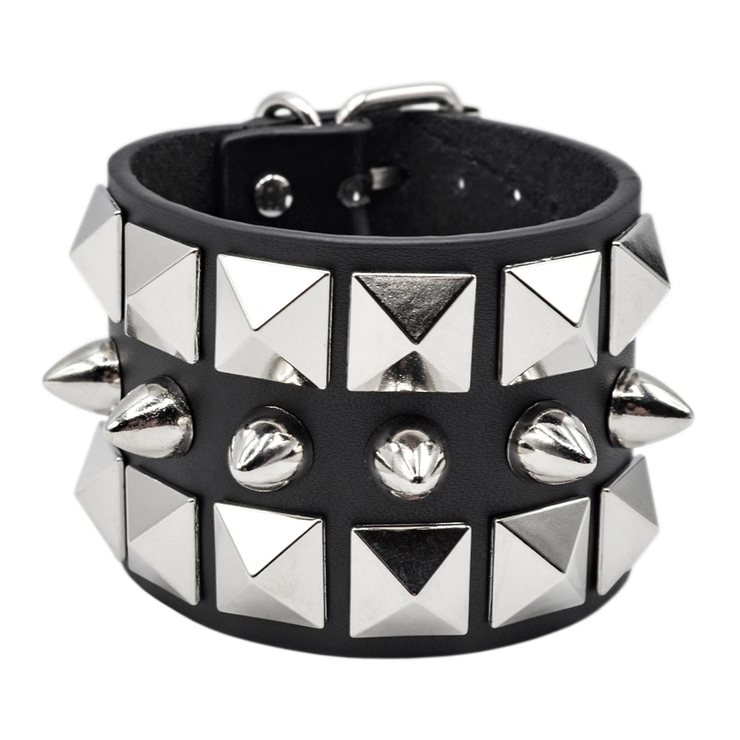 Браслет кожаный два ряда большой пирамиды и один ряд пулеобразных шипов (bfl-028) Браслет кожаный два ряда большой пирамиды и один ряд пулеобразных шипов (bfl-028)