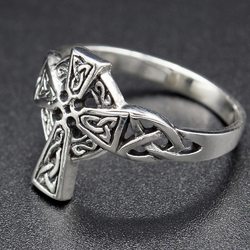 Перстень (thrg-002) Кельтський хрест із візерунками (срібло, 925 проба) Перстень (thrg-002) Кельтський хрест із візерунками (срібло, 925 проба)
