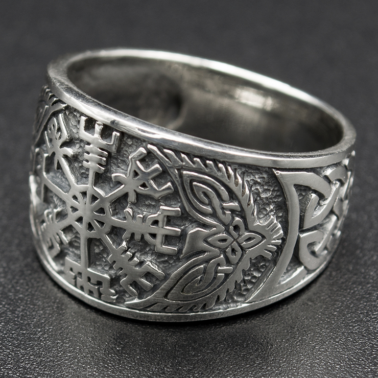 Перстень Вегвизир (рунический компас) с воронами (серебро, 925 проба) (thrg-007) Перстень Вегвизир (рунический компас) с воронами (серебро, 925 проба) (thrg-007)