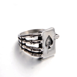 Перстень (aer-033) Кисть скелета з піковим тузом