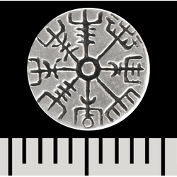 Серьга-гвоздик Вегвизир - рунический компас (серебро, 925 проба) (st-046)