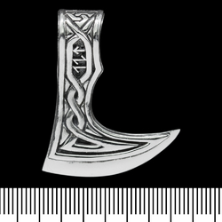 Кулон Секира Перуна (узор с рунами) (серебро, 925 проба)