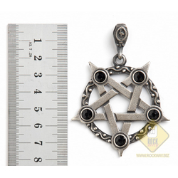 Кулон готический Перевёрнутая пентаграмма с чёрными камнями
