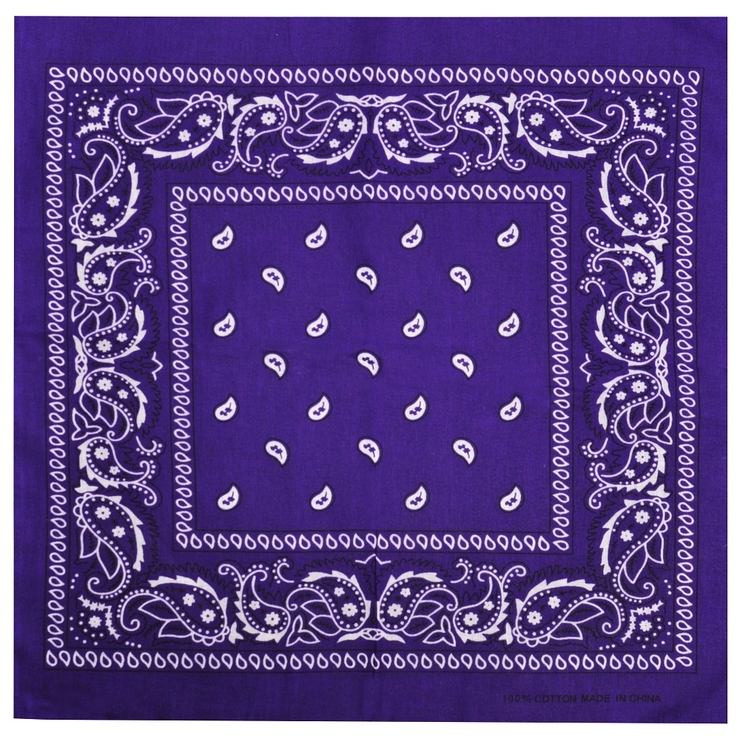 Бандана Огірки біло-чорні на фіолетовому тлі Бандана Огірки біло-чорні на фіолетовому тлі