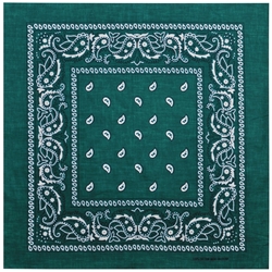 Бандана Огірки біло-чорні на тлі кольору хакі