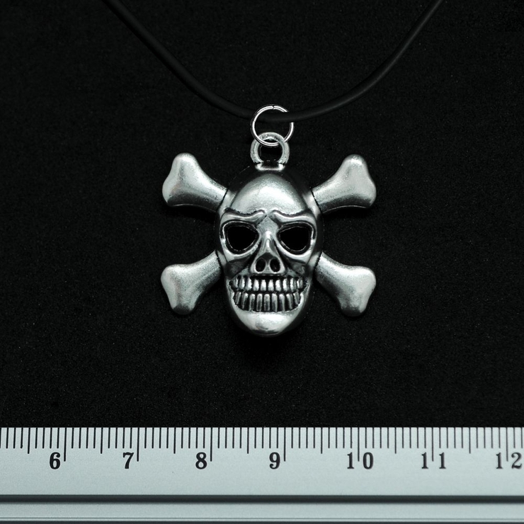 Кулон Череп черная метка