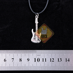 Кулон Гітара класична