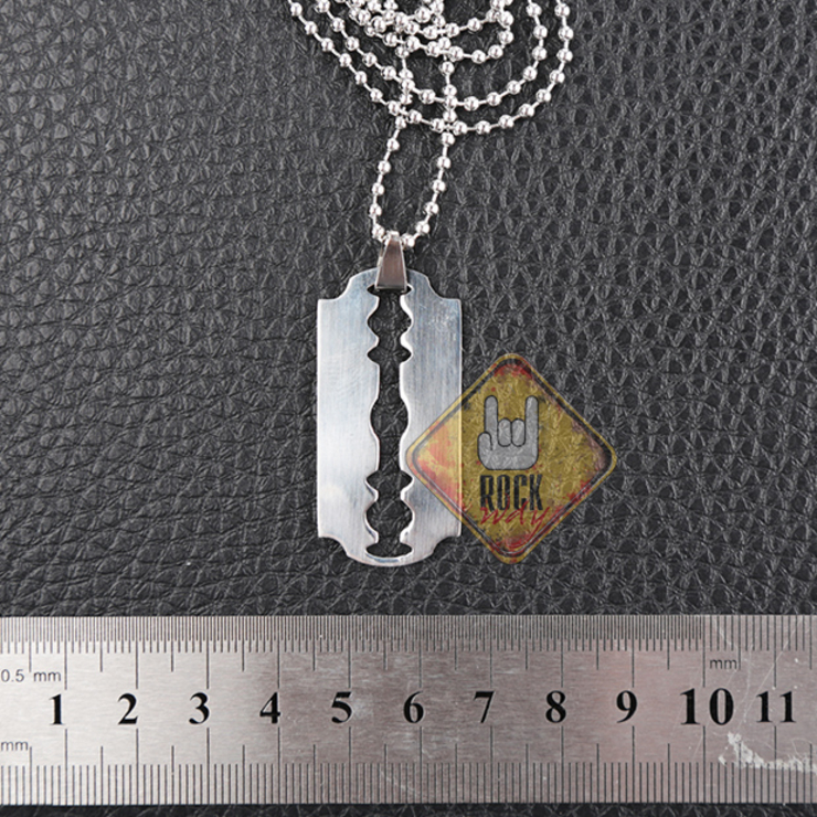 Кулон Лезо Кулон Лезо