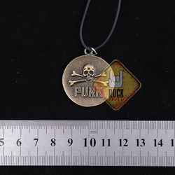 Кулон Punk (череп с костями)