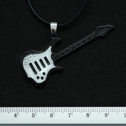Кулон Гитара черная со стальной накладкой (RW-023)