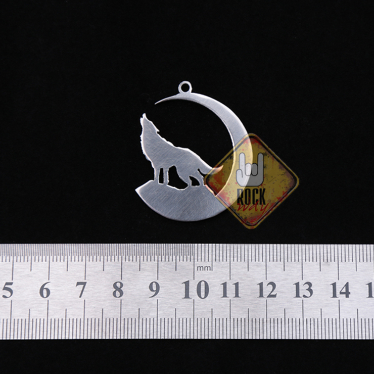 Кулон Вовк виє Кулон Вовк виє