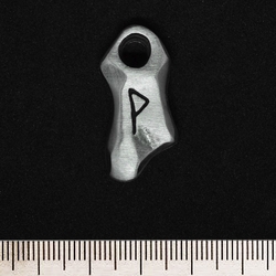 Кулон Руна Вуньо (pth-112)