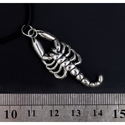 Кулон Скорпіон