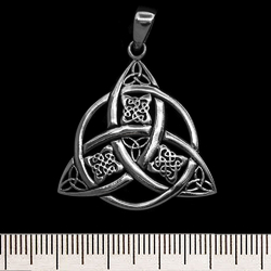 Кулон Трикветр с кельтскими узорами (серебро, 925 проба)