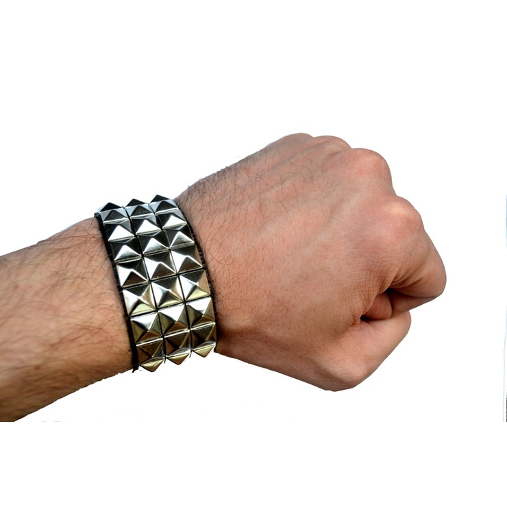 Напульсник з пірамідою 3 ряди №8