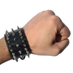 Напульсник шкіряний 3 ряди шип малий на ремінці №200