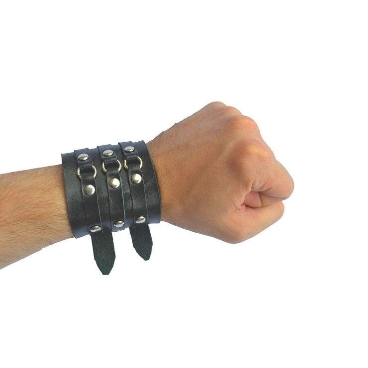 Напульсник на 3 ремешка с кольцами №64