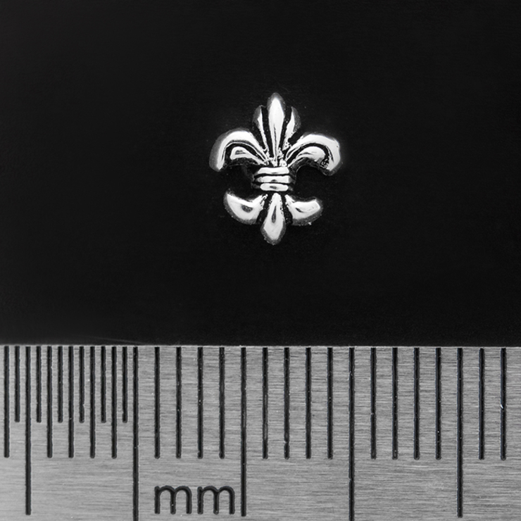 Серьга-гвоздик Геральдическая лилия (серебро, 925 проба)
