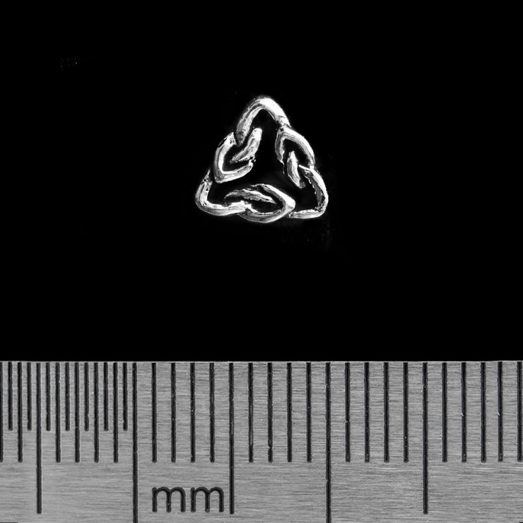 Сережка-гвоздик Кельтский візерунок трикутний (срібло, 925 проба) Сережка-гвоздик Кельтский візерунок трикутний (срібло, 925 проба)